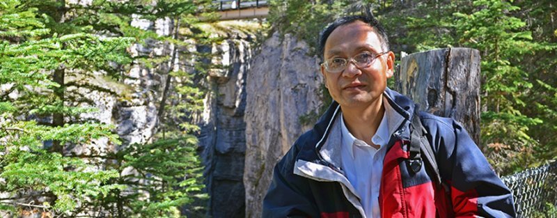 Picture of Dr. Junye Wang outdoors