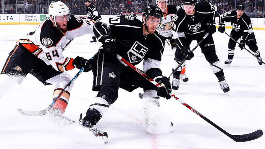 Andrew Crescenzi playing with the Los Angeles Kings